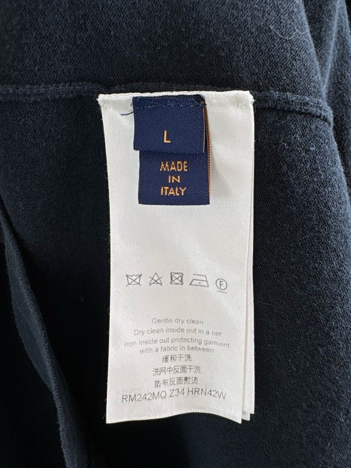 Louis Vuitton Louis Vuitton Logo Embroidered T-Shirt Size L Size US L / EU 52-54 / 3 - 4 Thumbnail