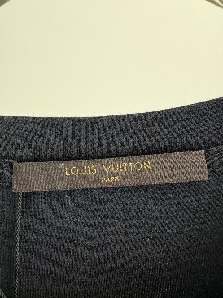 Louis Vuitton Louis Vuitton Geometric Stripe T-Shirt Size XXL Size US XXL / EU 58 / 5 - 3 Thumbnail