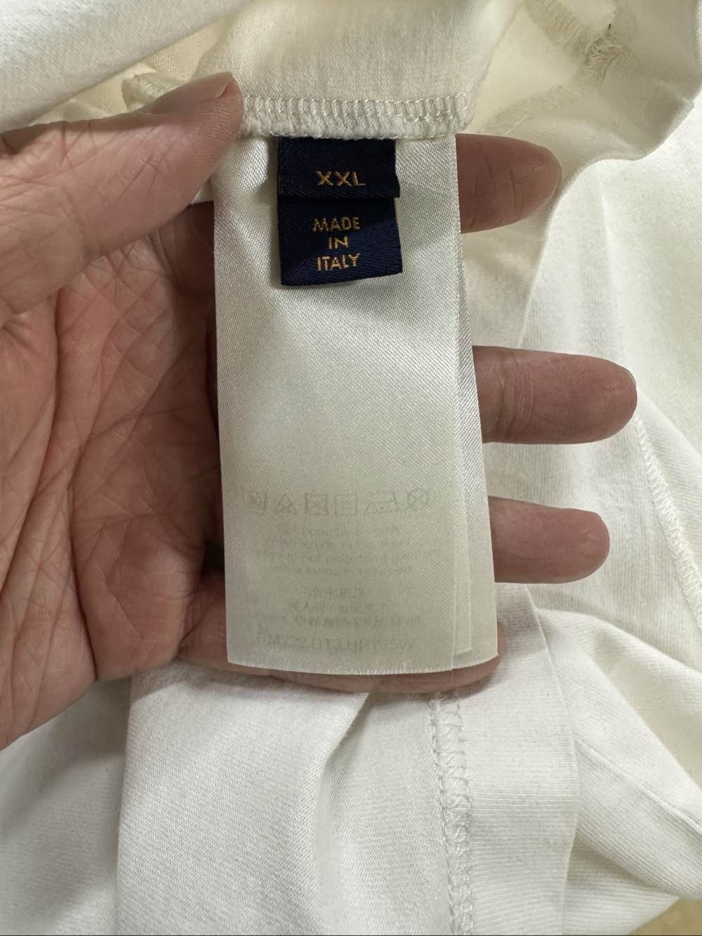 Louis Vuitton Louis Vuitton Handle With Care Graphic T-Shirt Size XXL Size US XXL / EU 58 / 5 - 4 Thumbnail