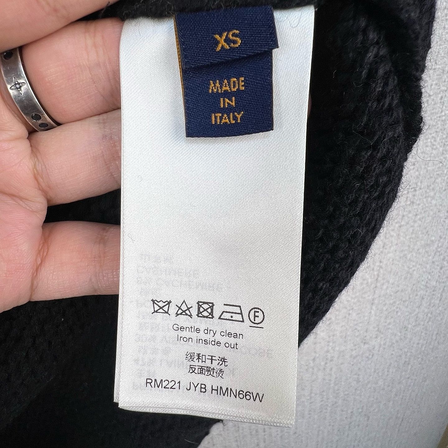 Louis Vuitton Louis Vuitton Logo Knit Sweater Size XS Size US XS / EU 42 / 0 - 4 Thumbnail