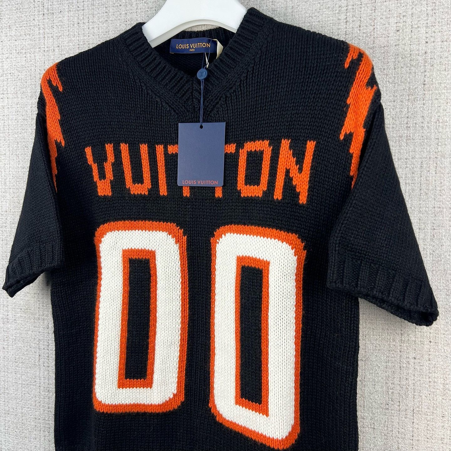 Louis Vuitton Louis Vuitton Logo Knit Sweater Size XS Size US XS / EU 42 / 0 - 6 Thumbnail