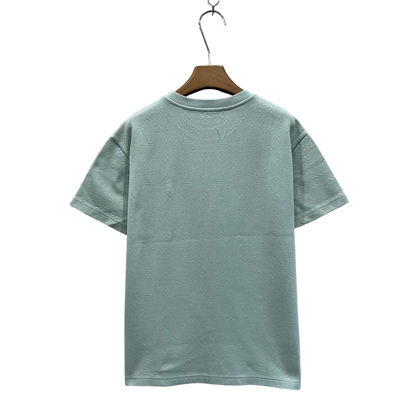 Louis Vuitton Louis Vuitton Monogram Embossed Pocket T-Shirt Size S Size US S / EU 44-46 / 1 - 2 Thumbnail