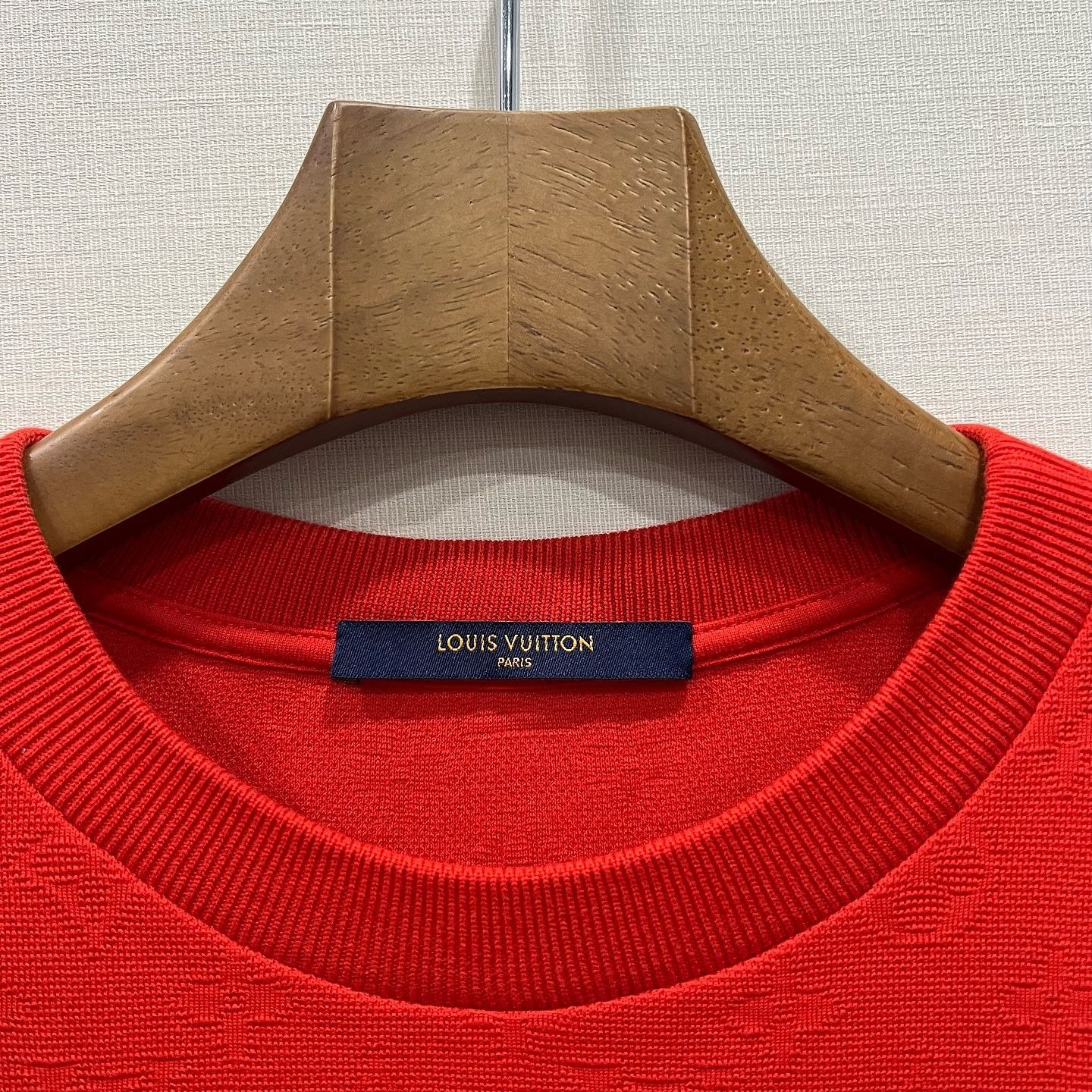 Louis Vuitton Louis Vuitton Monogram Pocket T-Shirt Size S Size US S / EU 44-46 / 1 - 3 Thumbnail