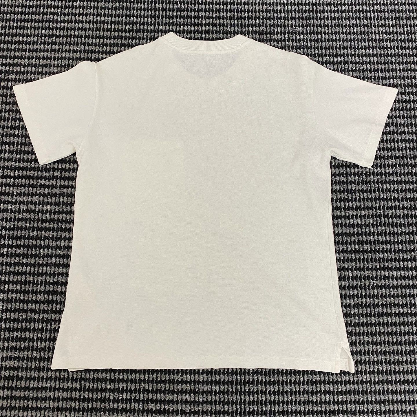 Louis Vuitton Louis Vuitton Monogram Pocket T-Shirt Size M Size US M / EU 48-50 / 2 - 2 Thumbnail