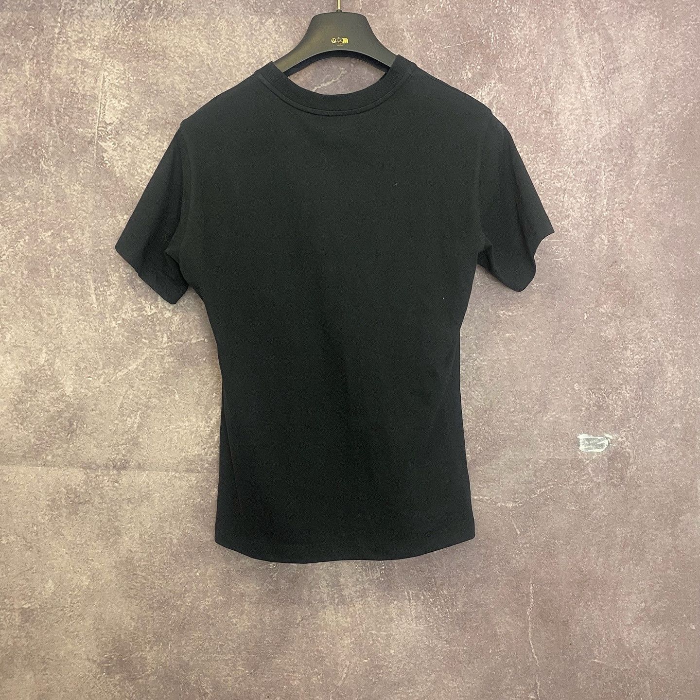 Louis Vuitton Louis Vuitton Chain Logo T-Shirt Size XS Size XS / US 0-2 / IT 36-38 - 2 Thumbnail