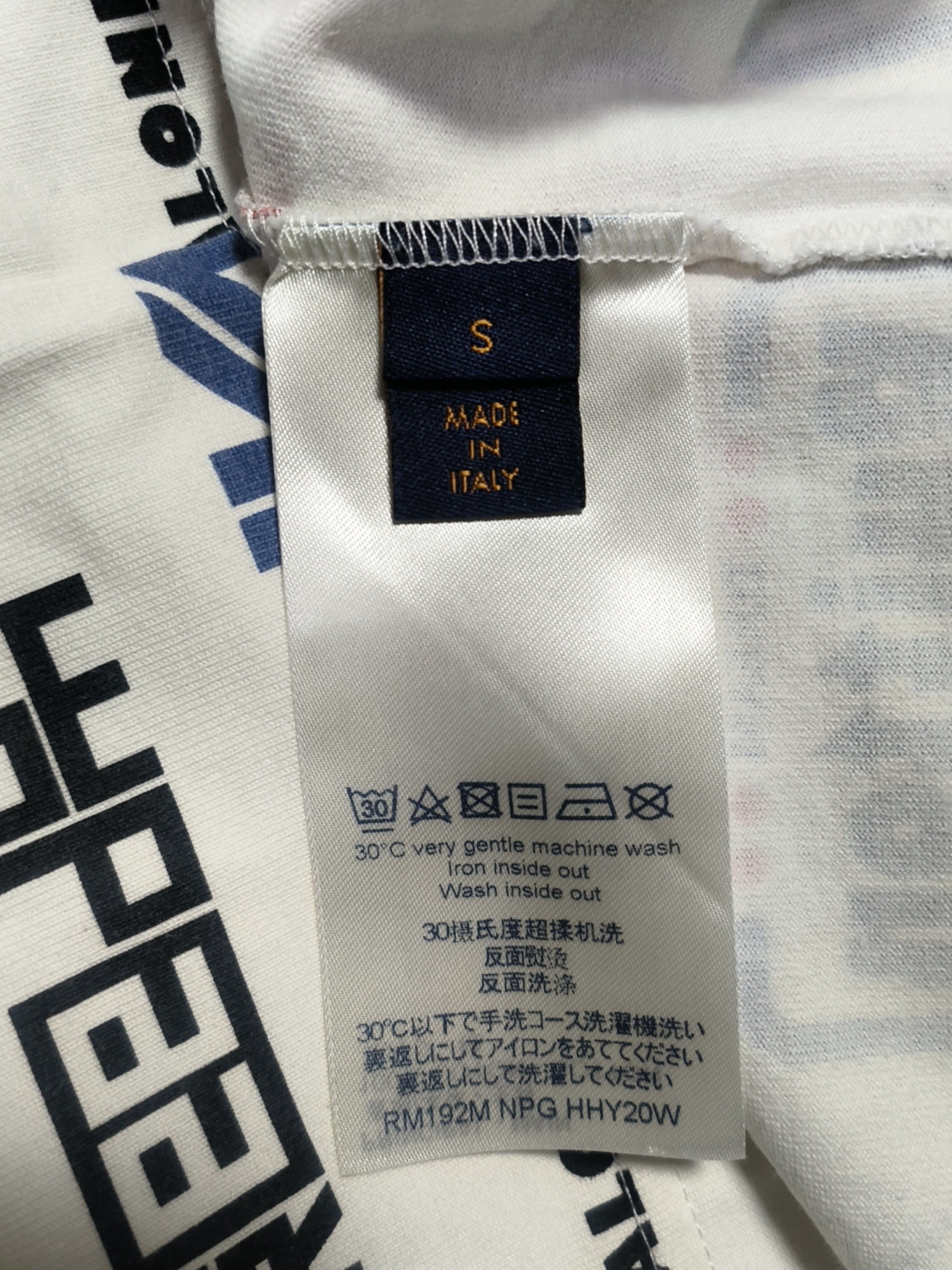 Louis Vuitton Louis Vuitton Multi-Logo Graphic T-Shirt Size S Size US S / EU 44-46 / 1 - 4 Thumbnail