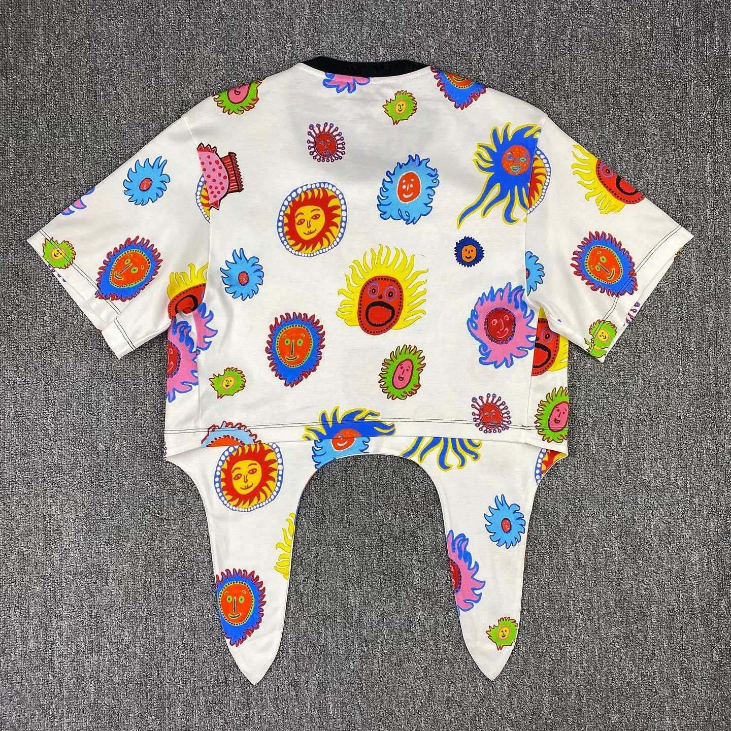 Louis Vuitton Louis Vuitton x Yayoi Kusama Face Print T-Shirt Size S Size S / US 4 / IT 40 - 2 Thumbnail