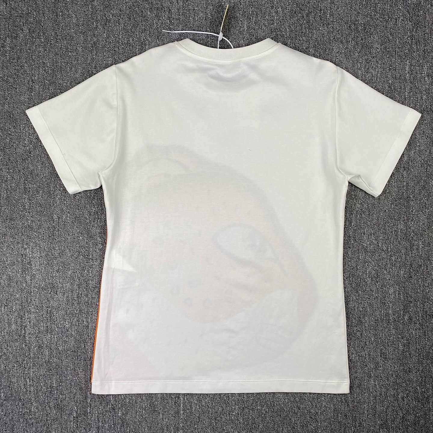 Louis Vuitton Louis Vuitton Leopard Graphic T-Shirt Size L Size L / US 10 / IT 46 - 2 Thumbnail