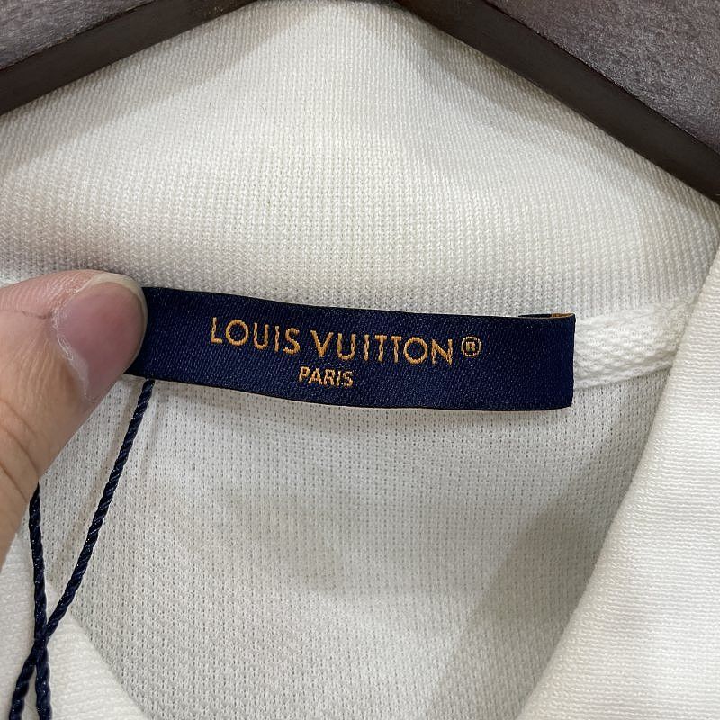 Louis Vuitton Louis Vuitton Logo Print Polo Size S Size US S / EU 44-46 / 1 - 3 Thumbnail