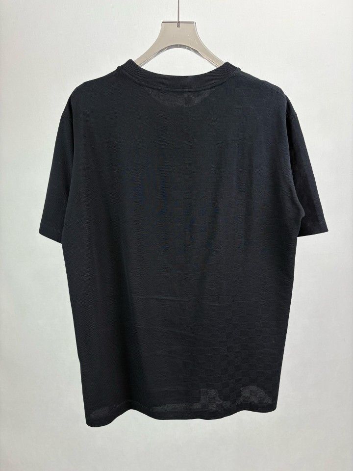 Louis Vuitton Louis Vuitton Damier Pocket T-Shirt Size XL Size US XL / EU 56 / 4 - 2 Thumbnail