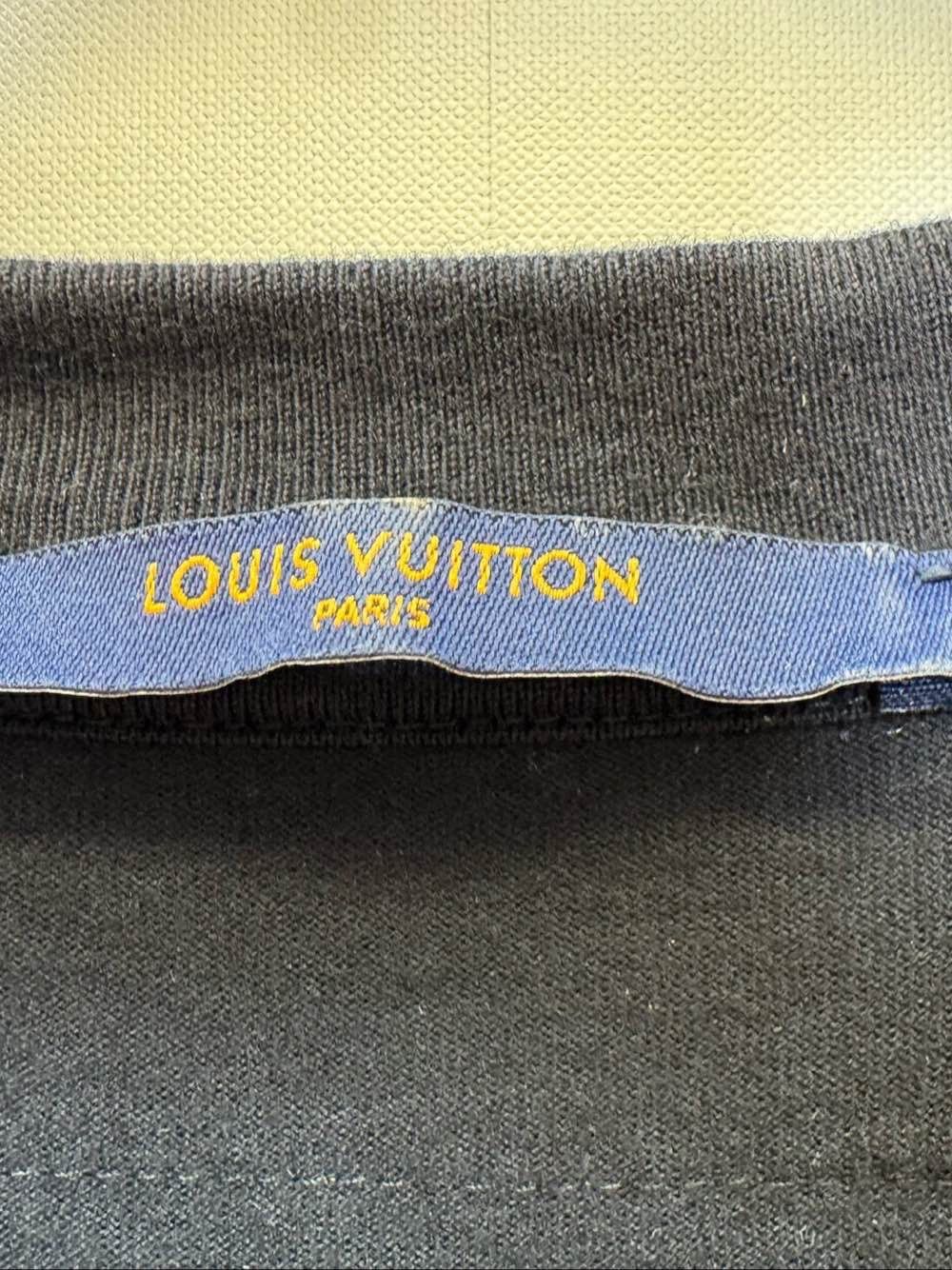Louis Vuitton Louis Vuitton Geometric Print T-Shirt Size L Size US L / EU 52-54 / 3 - 3 Thumbnail
