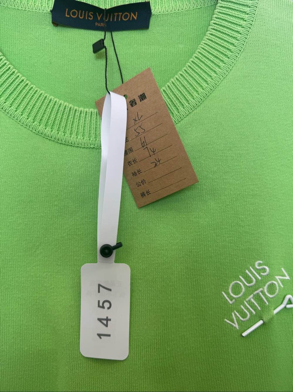 Louis Vuitton Louis Vuitton Green Knit T-Shirt Size XL Size US XL / EU 56 / 4 - 7 Thumbnail