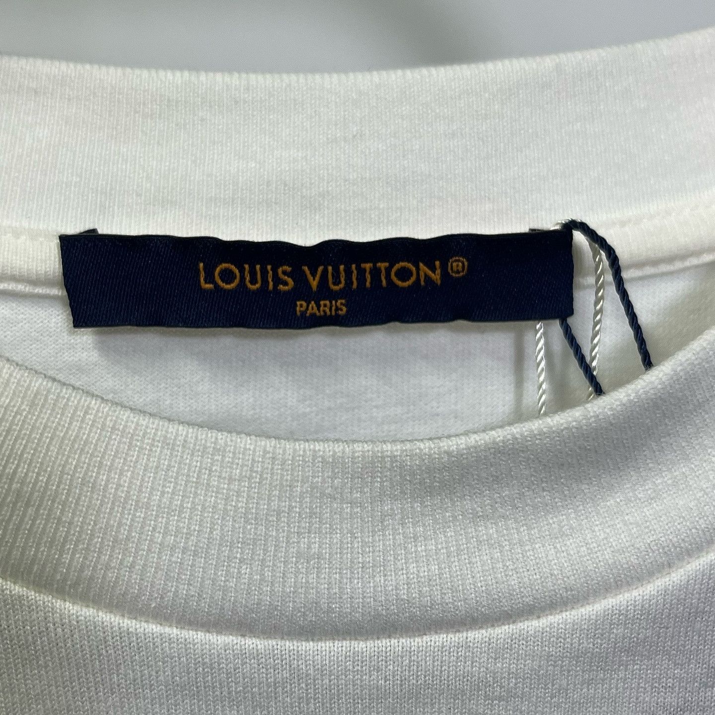 Louis Vuitton Louis Vuitton Dragon Print T-Shirt Size XS Size US XS / EU 42 / 0 - 3 Thumbnail