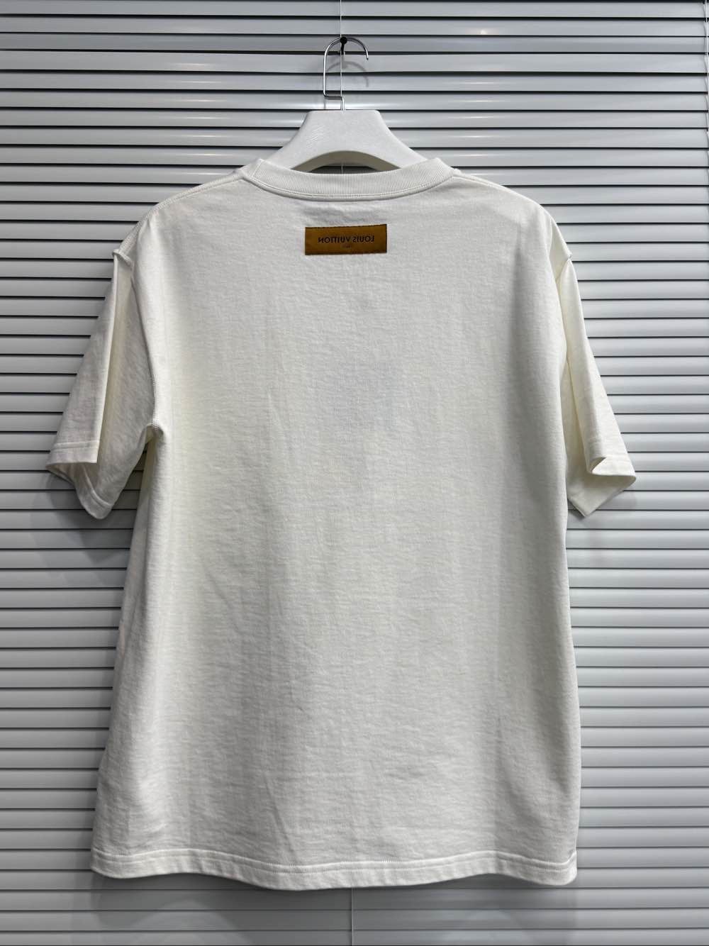 Louis Vuitton Louis Vuitton Graffiti Embroidered T-Shirt Size L Size US L / EU 52-54 / 3 - 2 Thumbnail