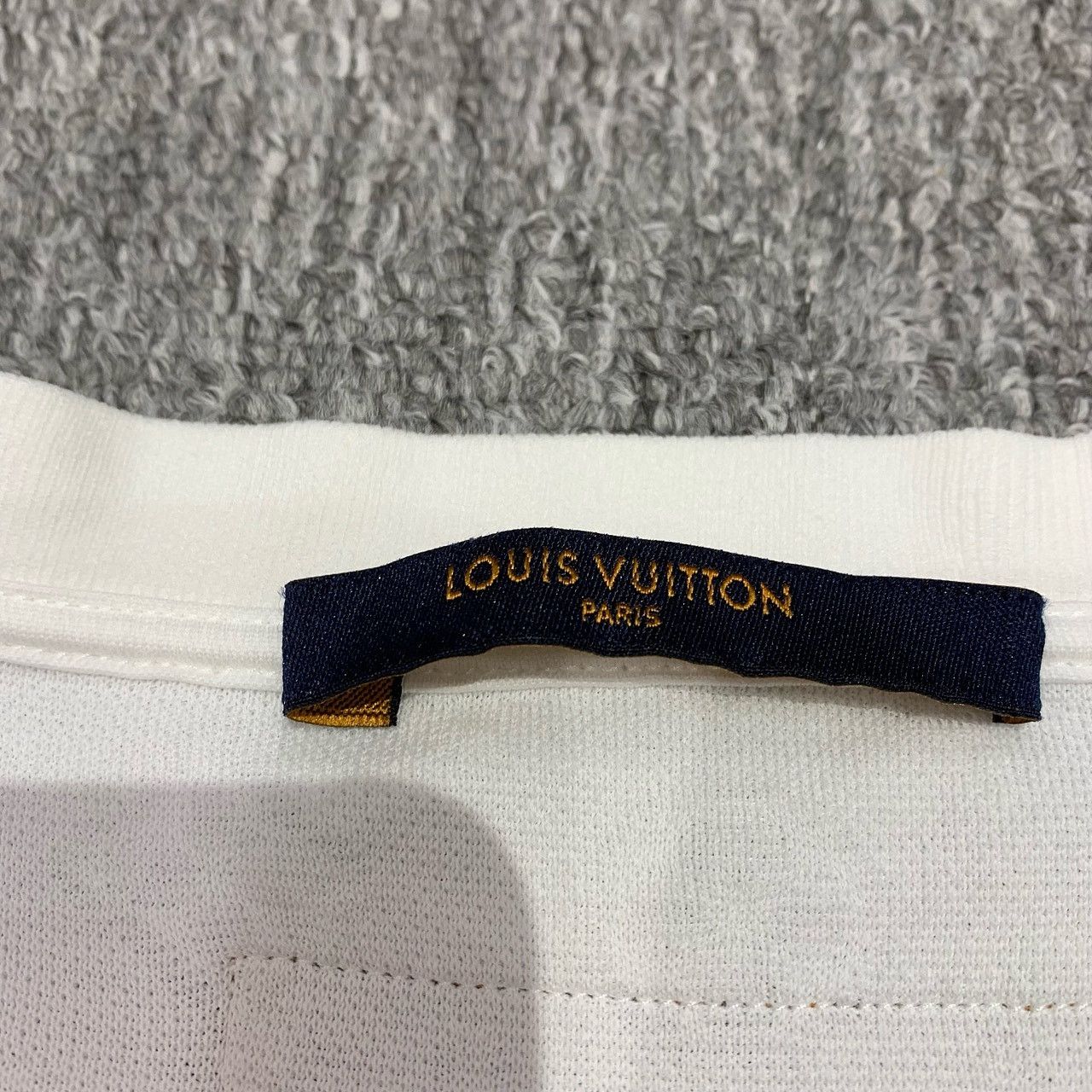 Louis Vuitton Louis Vuitton Beaded Animal T-Shirt XL Size US XL / EU 56 / 4 - 3 Thumbnail