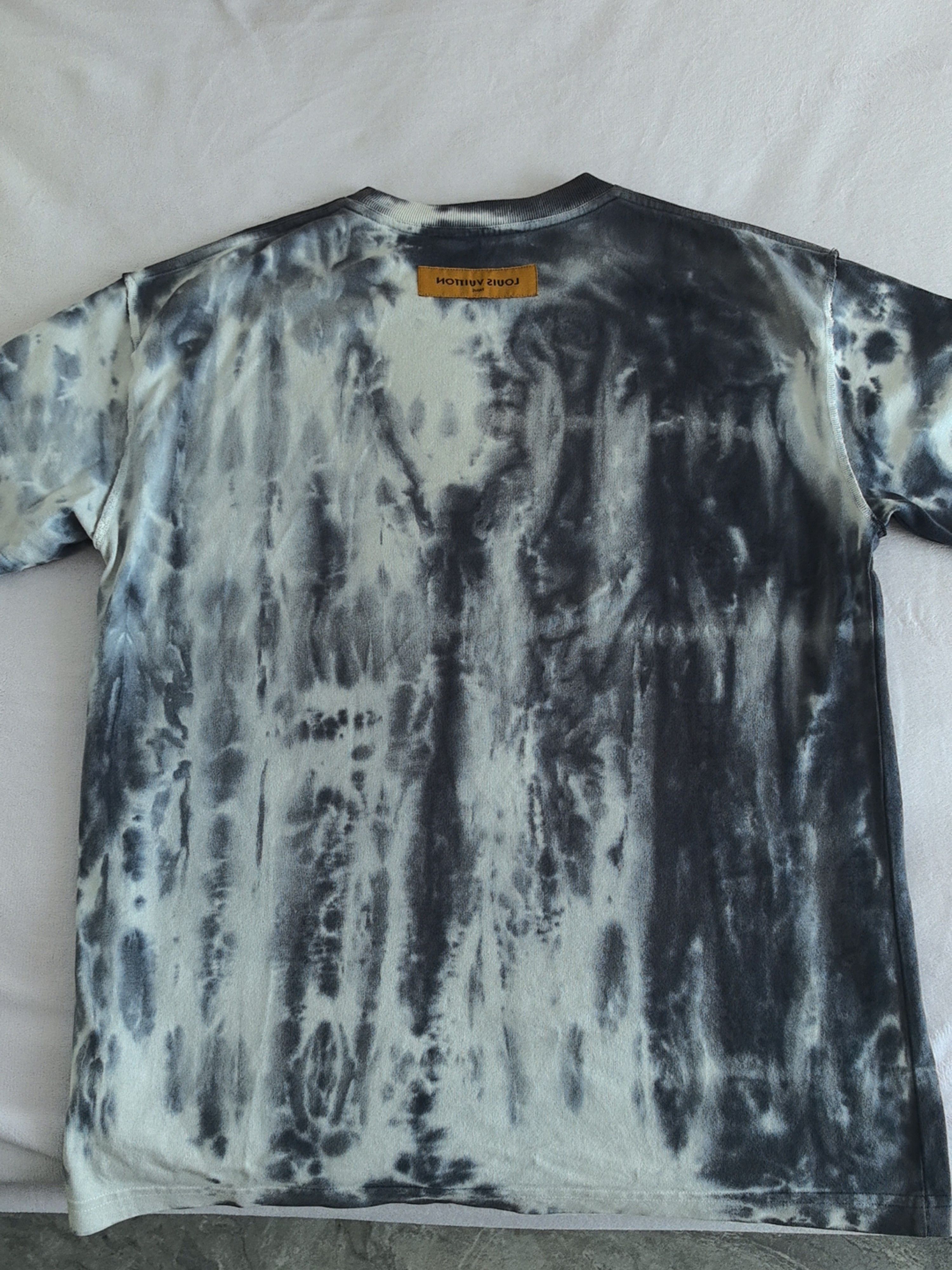 Louis Vuitton Louis Vuitton Tie-Dye Vuitton Logo T-Shirt Size M Size US M / EU 48-50 / 2 - 2 Thumbnail