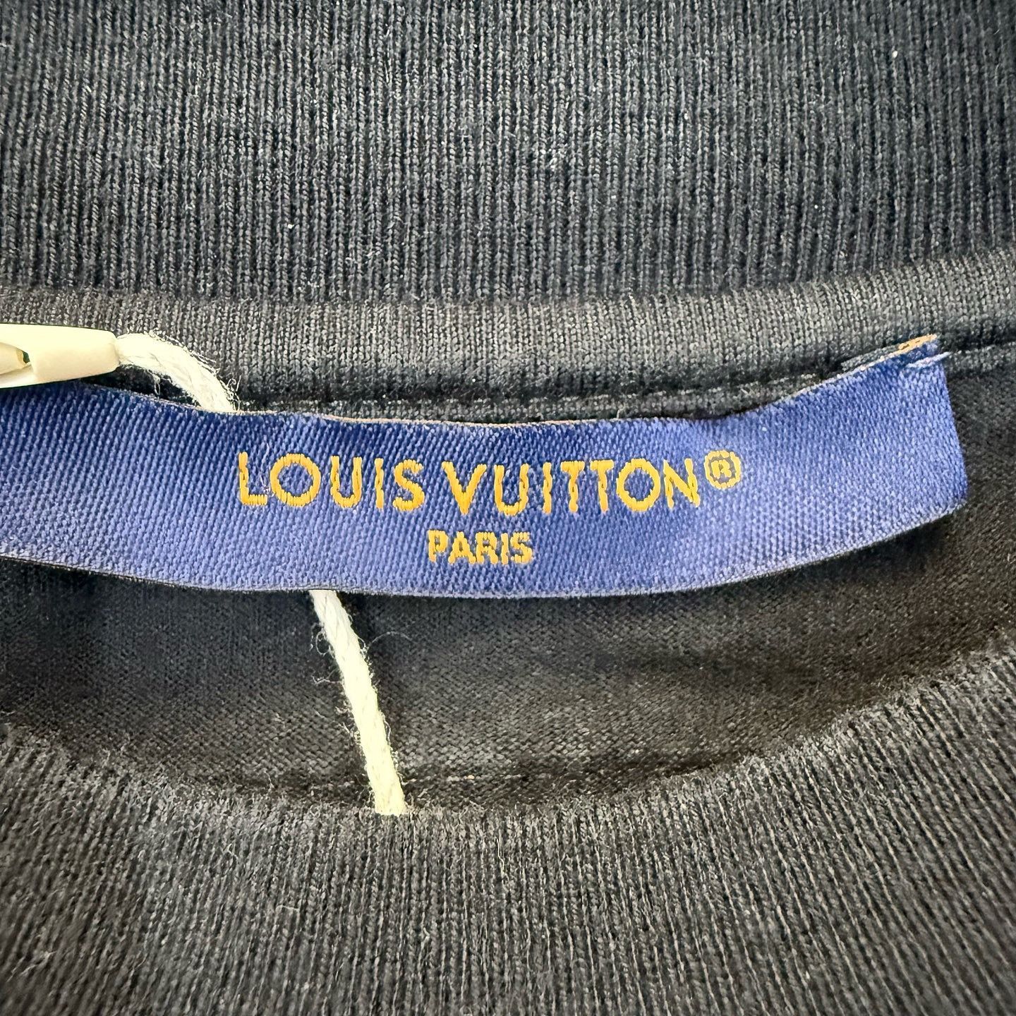 Louis Vuitton Louis Vuitton Logo T-Shirt Size S Size US S / EU 44-46 / 1 - 3 Thumbnail
