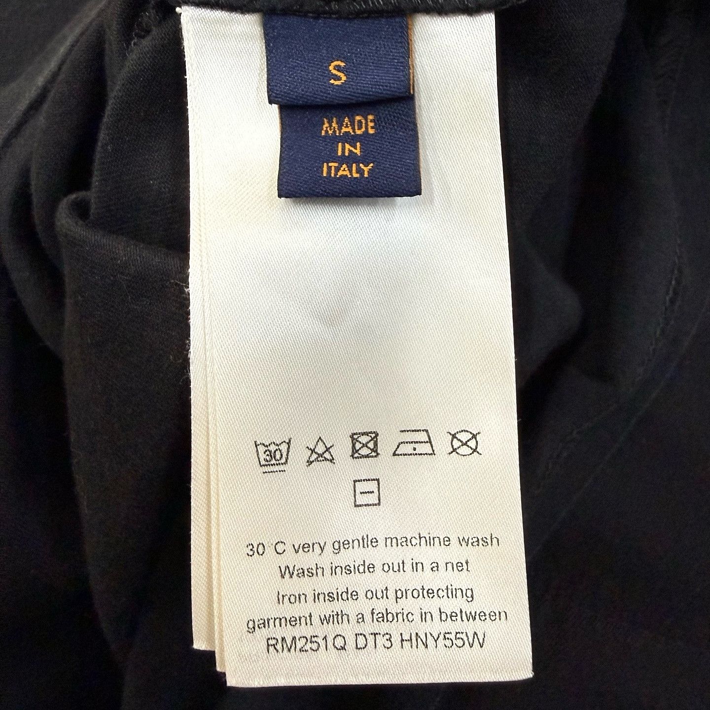 Louis Vuitton Louis Vuitton Logo T-Shirt Size S Size US S / EU 44-46 / 1 - 4 Thumbnail