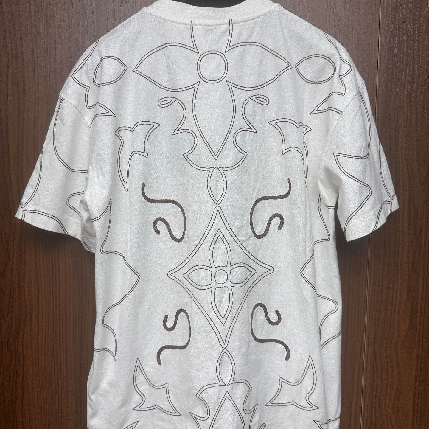 Louis Vuitton Louis Vuitton Logo Embroidery T-Shirt Size S Size US S / EU 44-46 / 1 - 2 Thumbnail