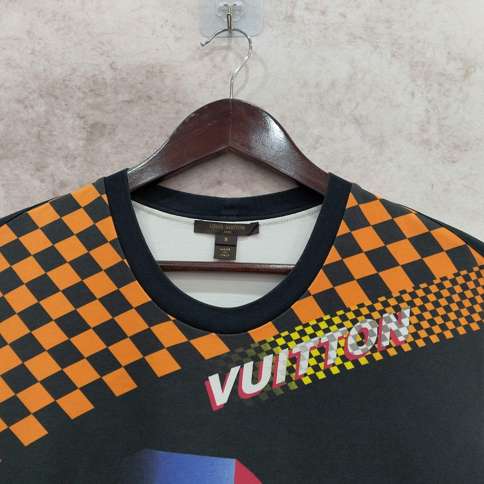 Louis Vuitton Louis Vuitton Checkerboard Graphic T-Shirt Size S Size US S / EU 44-46 / 1 - 6 Thumbnail
