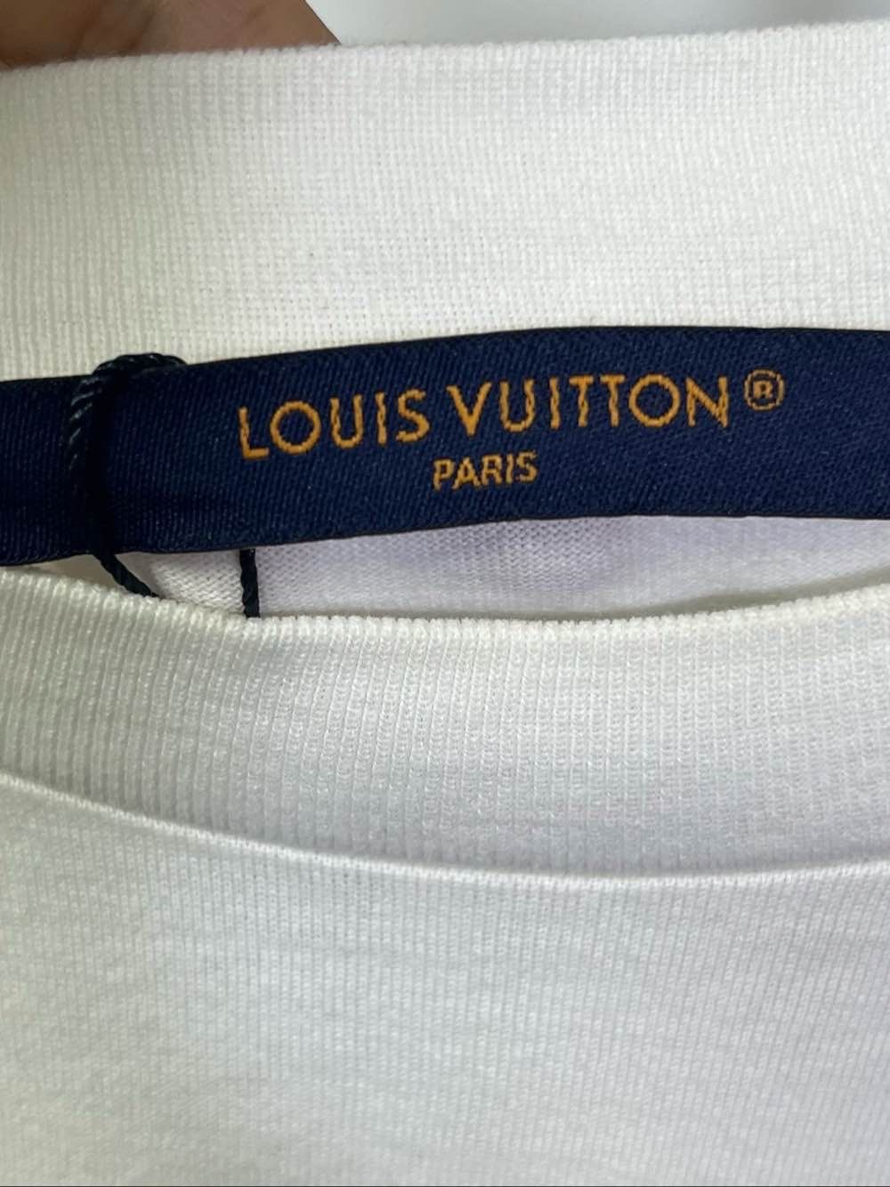 Louis Vuitton Louis Vuitton Pont Neuf Graphic T-Shirt Size S Size US S / EU 44-46 / 1 - 3 Thumbnail