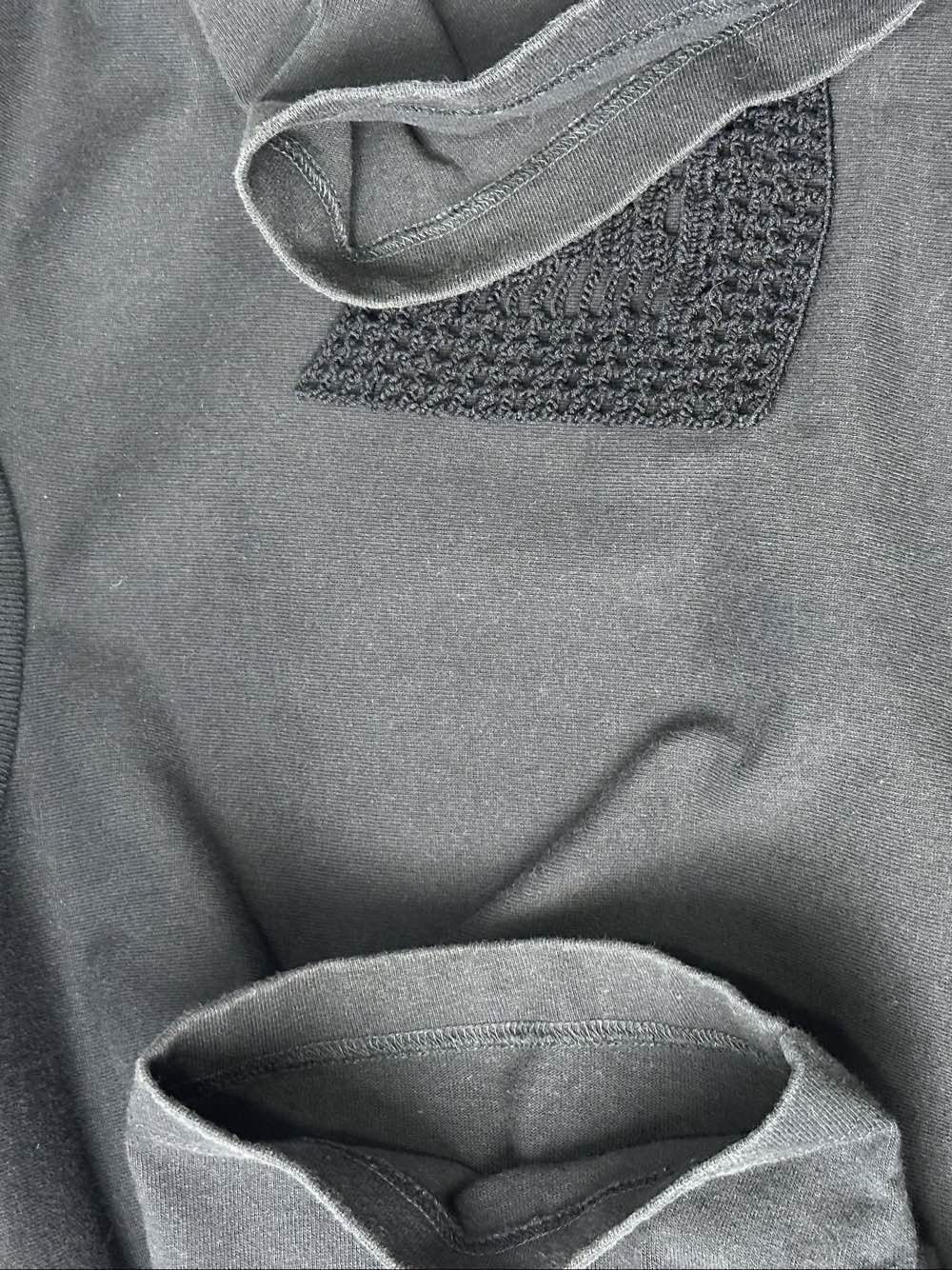 Louis Vuitton Louis Vuitton Textured Pocket T-Shirt Size L Size US L / EU 52-54 / 3 - 5 Thumbnail