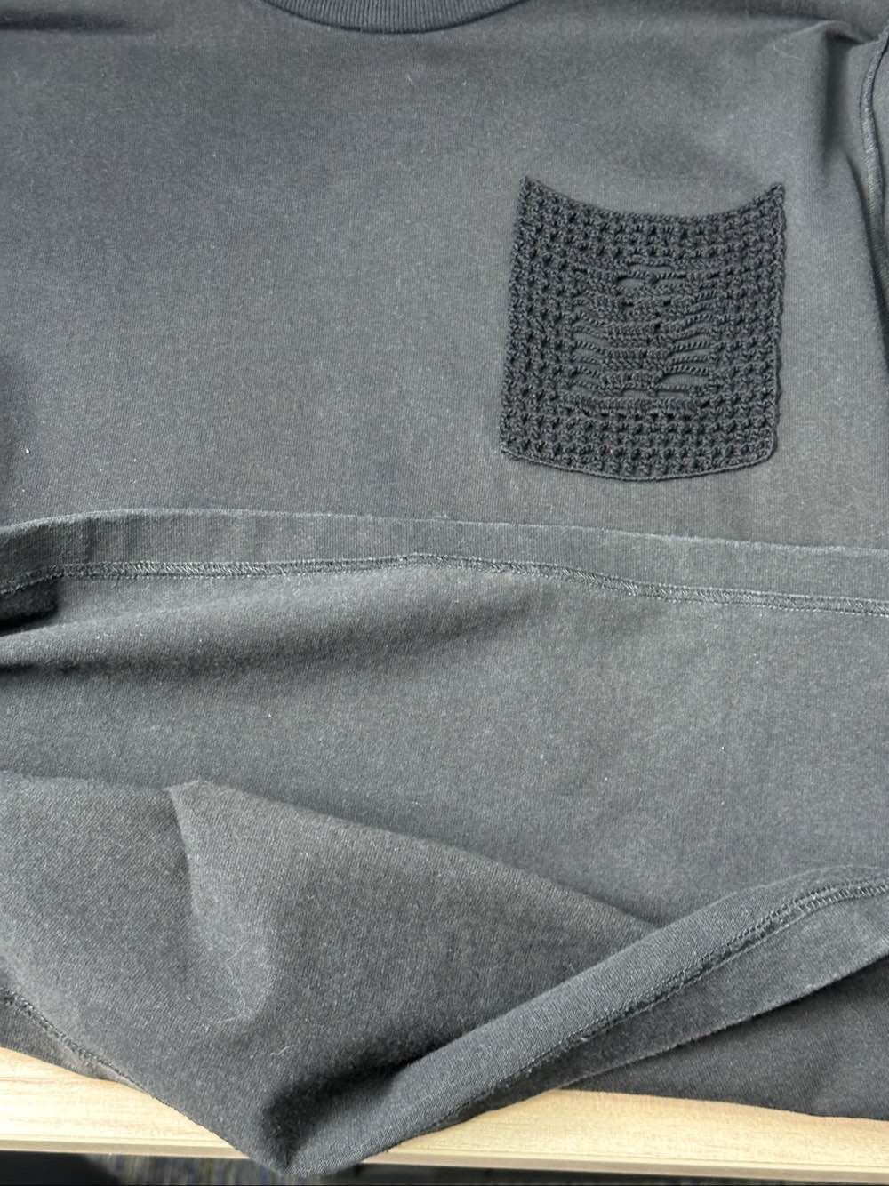 Louis Vuitton Louis Vuitton Textured Pocket T-Shirt Size L Size US L / EU 52-54 / 3 - 7 Thumbnail