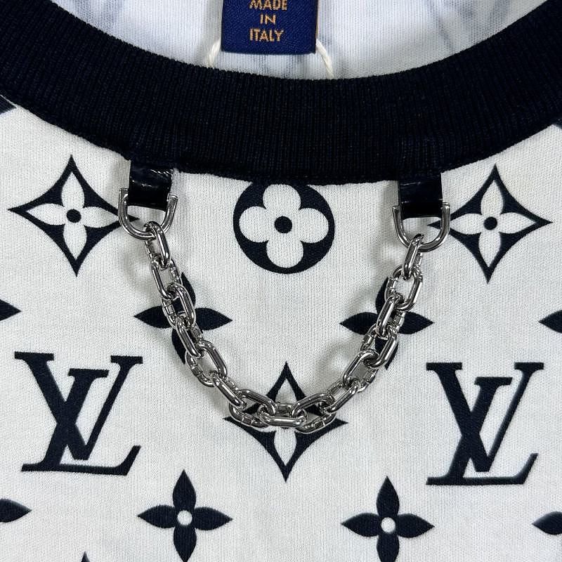 Louis Vuitton Louis Vuitton Monogram Chain T-Shirt Size XS Size XS / US 0-2 / IT 36-38 - 8 Thumbnail