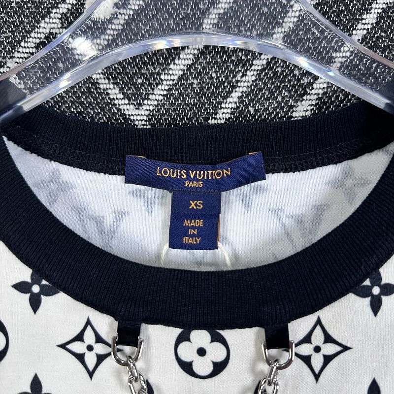 Louis Vuitton Louis Vuitton Monogram Chain T-Shirt Size XS Size XS / US 0-2 / IT 36-38 - 3 Thumbnail