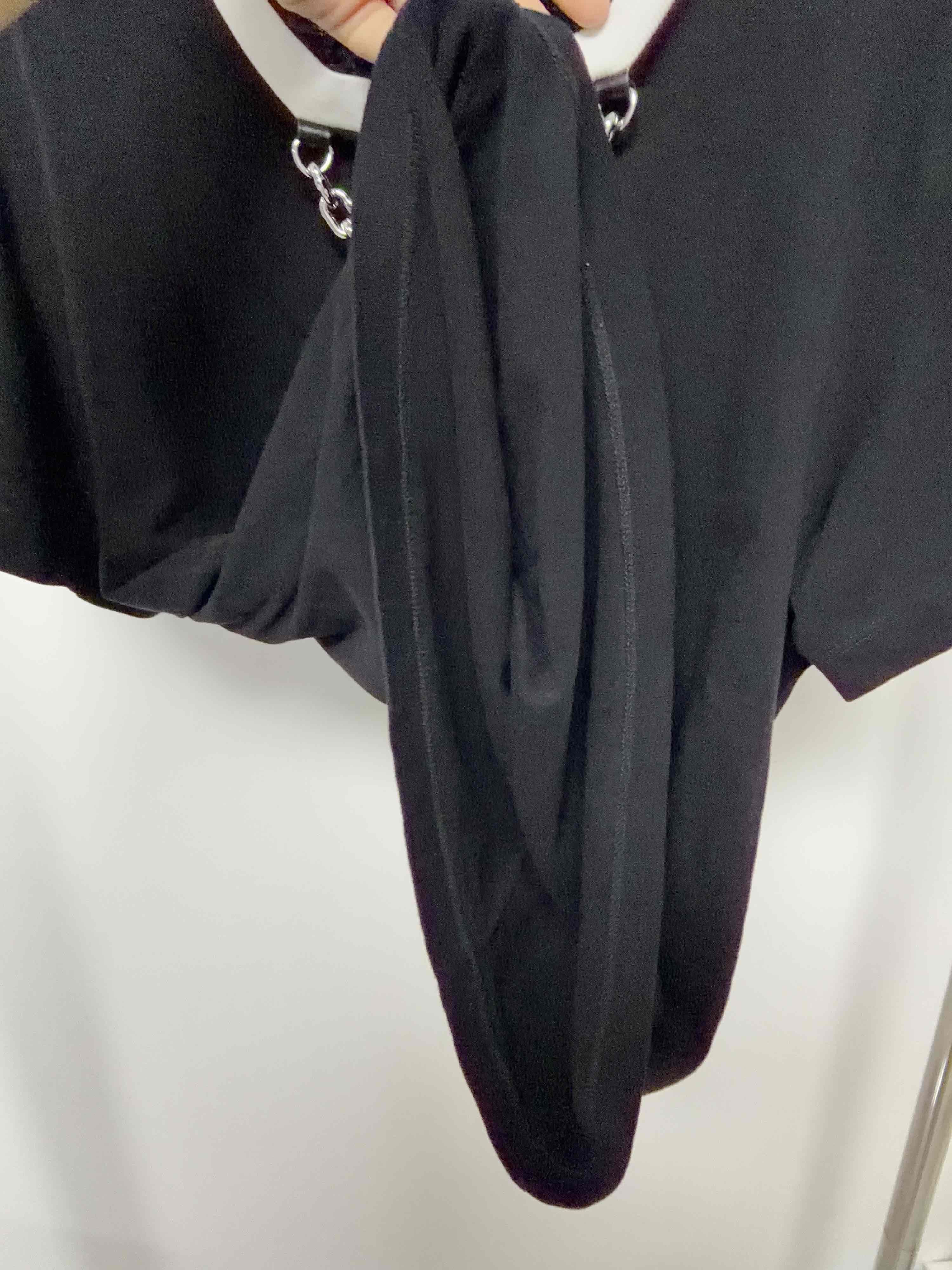 Louis Vuitton Louis Vuitton Chain Detail T-Shirt Size S Size S / US 4 / IT 40 - 7 Thumbnail