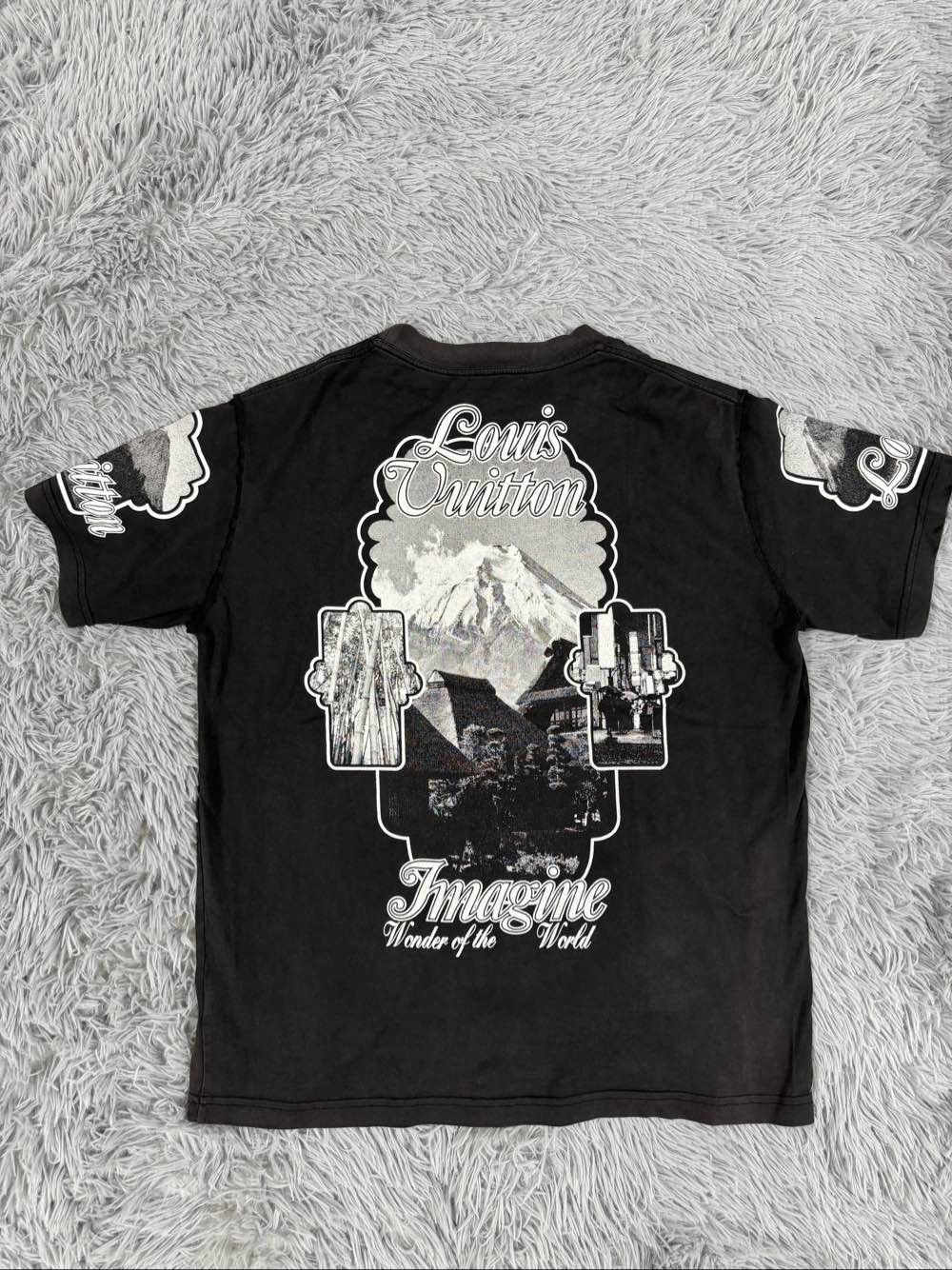 Louis Vuitton Louis Vuitton Holy Mountain Graphic T-Shirt Size XL Size US XL / EU 56 / 4 - 2 Thumbnail