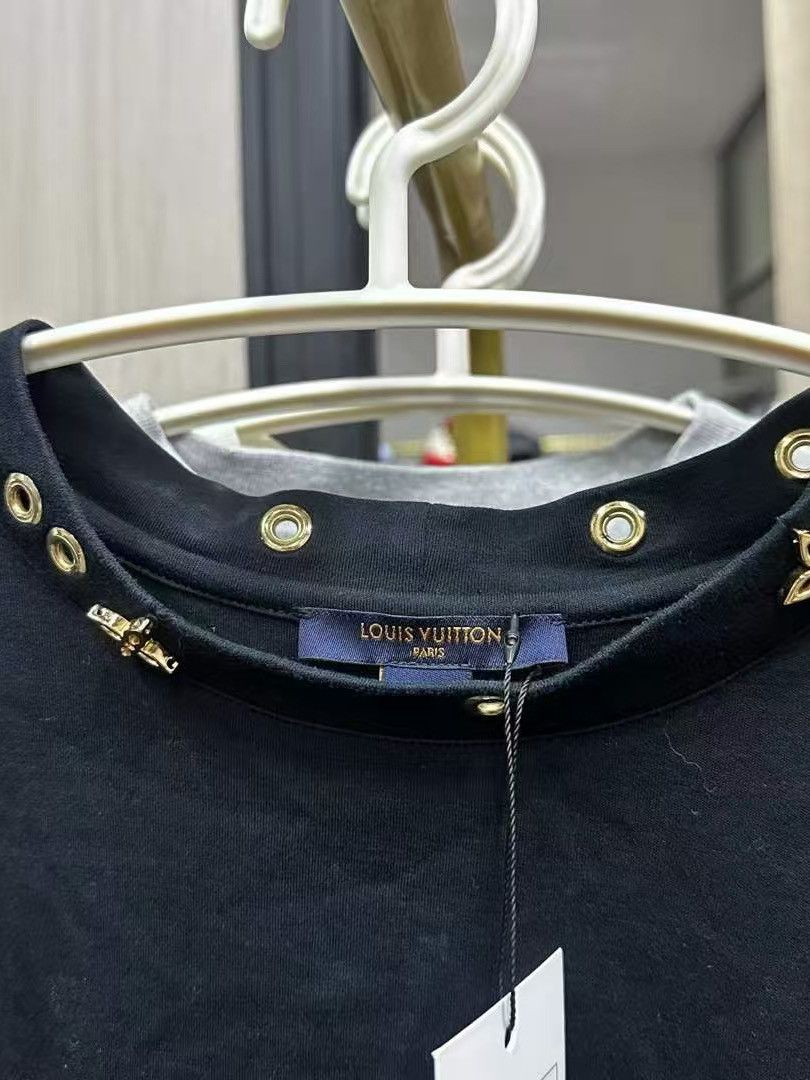 Louis Vuitton Louis Vuitton Side Strap T-Shirt Size S Size S / US 4 / IT 40 - 6 Thumbnail