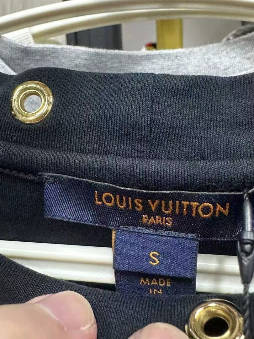 Louis Vuitton Louis Vuitton Side Strap T-Shirt Size S Size S / US 4 / IT 40 - 3 Thumbnail