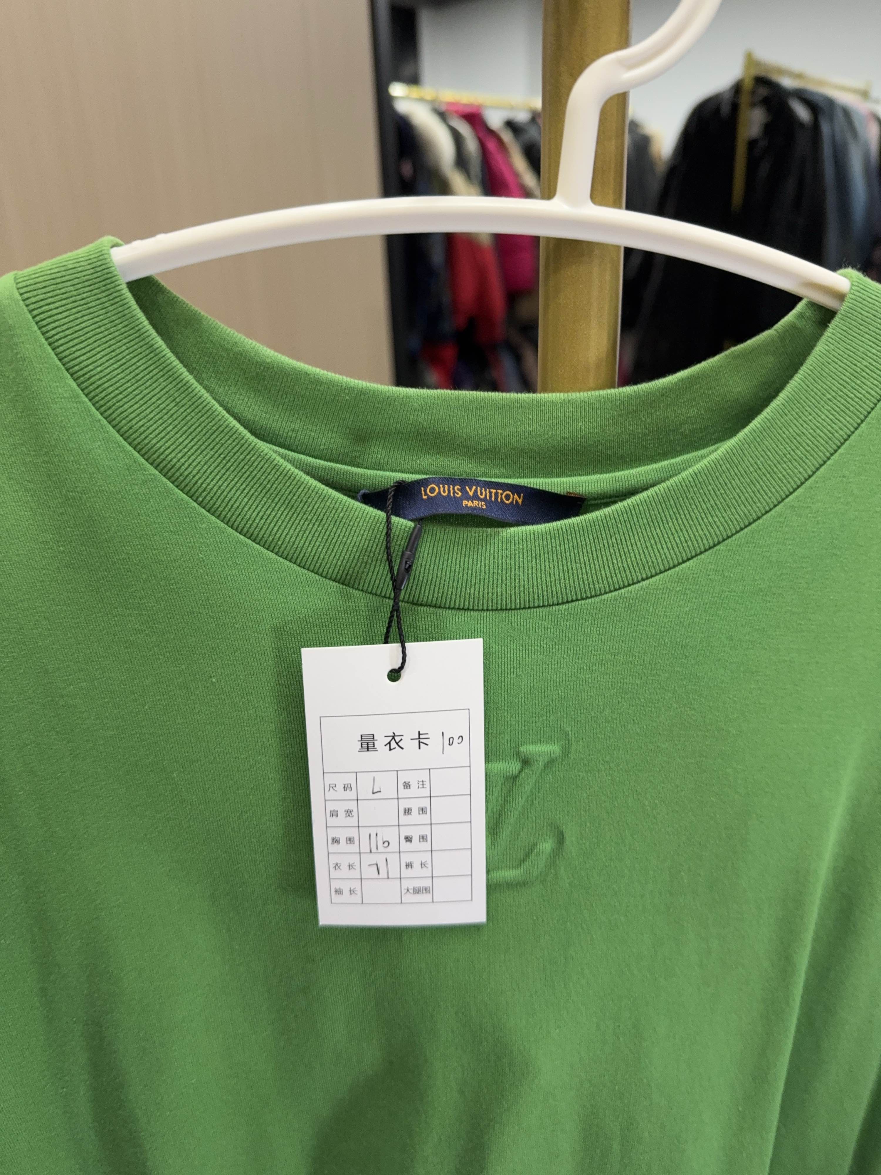 Louis Vuitton Louis Vuitton Logo Embroidered T-Shirt Green Size L Size US L / EU 52-54 / 3 - 6 Thumbnail
