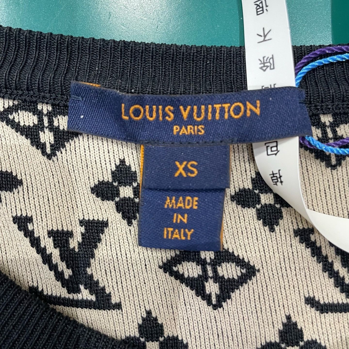 Louis Vuitton Louis Vuitton Monogram Knit Short Sleeve Top Size XS Size XS / US 0-2 / IT 36-38 - 3 Thumbnail