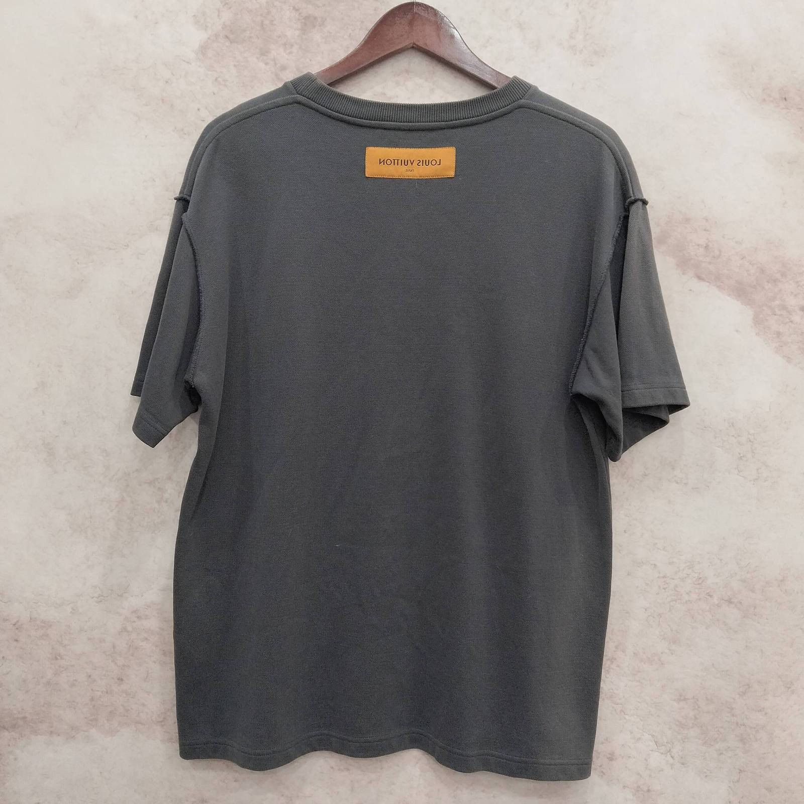 Louis Vuitton Louis Vuitton Embroidered Logo T-Shirt Size M Size US M / EU 48-50 / 2 - 2 Thumbnail