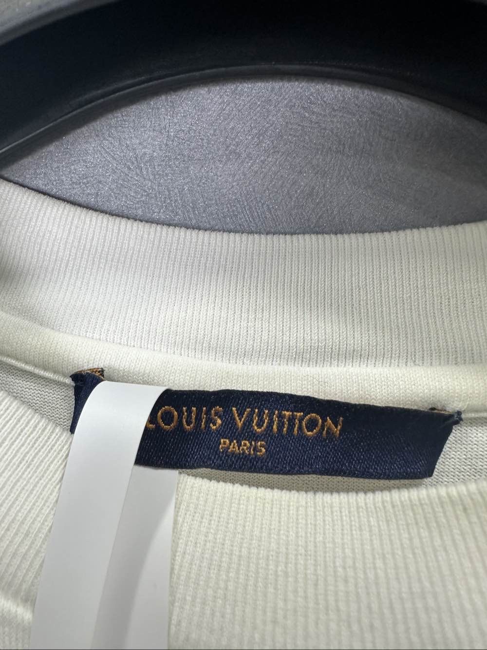 Louis Vuitton Louis Vuitton Dot-to-dot Logo T-Shirt Size S Size US S / EU 44-46 / 1 - 3 Thumbnail