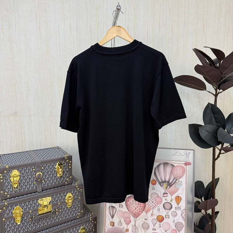 Louis Vuitton Louis Vuitton Logo Print Short Sleeve T-Shirt Size M Size US M / EU 48-50 / 2 - 2 Thumbnail