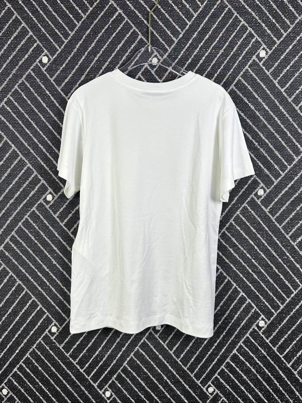Louis Vuitton Louis Vuitton Logo Embroidery T-Shirt Size M Size M / US 6-8 / IT 42-44 - 2 Thumbnail