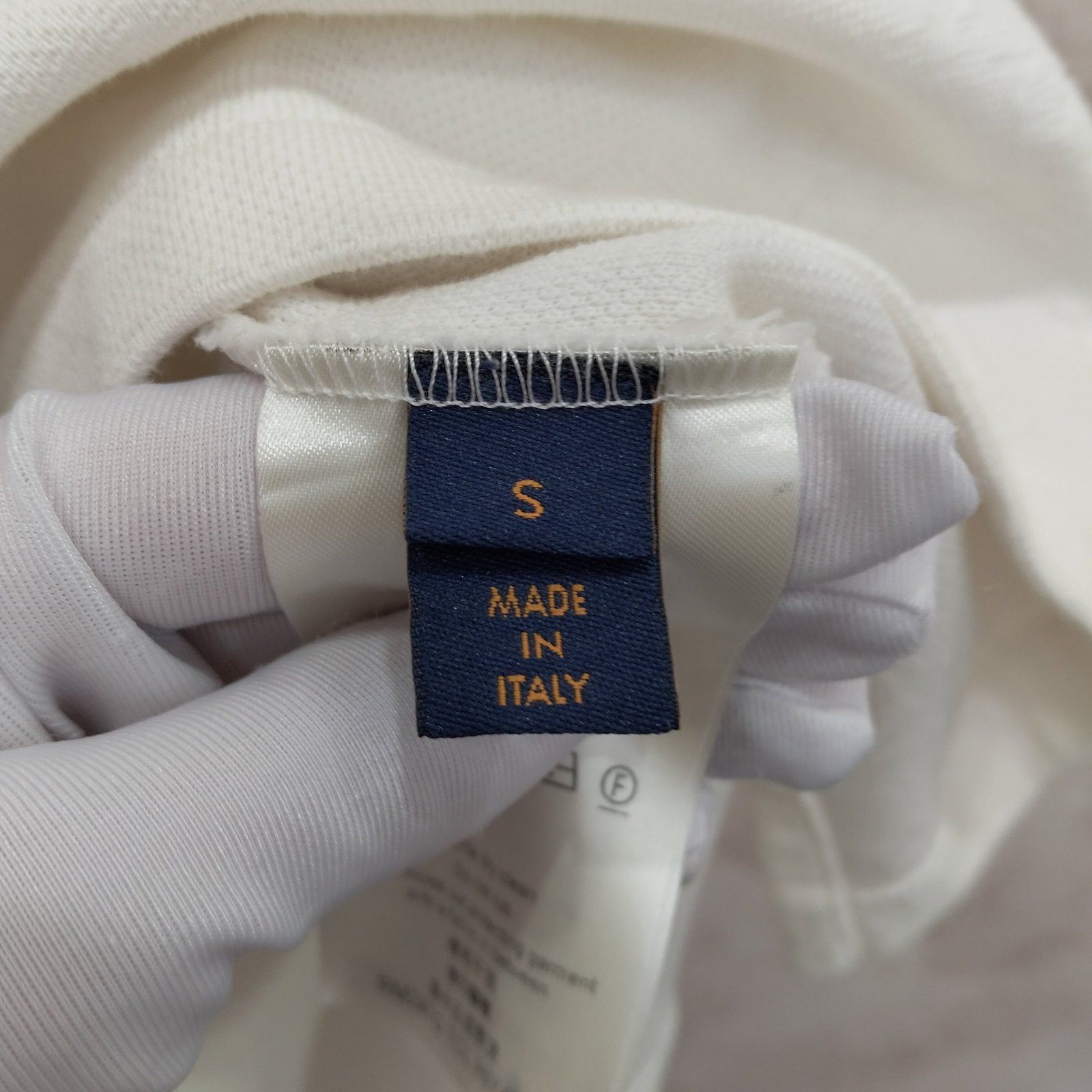 Louis Vuitton Louis Vuitton Monogram Pocket T-Shirt White Size S Size US S / EU 44-46 / 1 - 5 Thumbnail