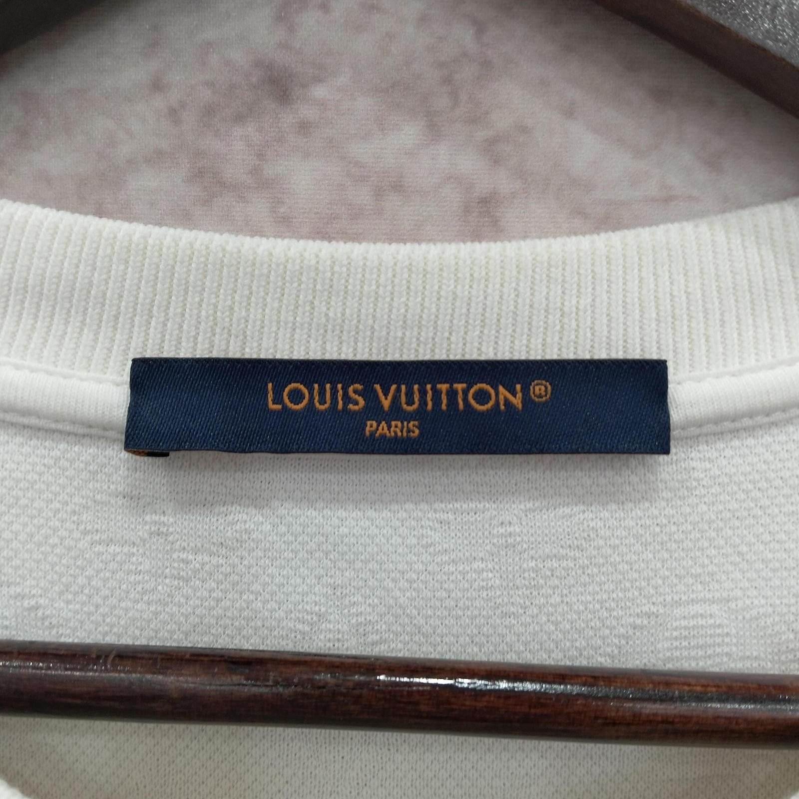Louis Vuitton Louis Vuitton Monogram Pocket T-Shirt White Size S Size US S / EU 44-46 / 1 - 3 Thumbnail
