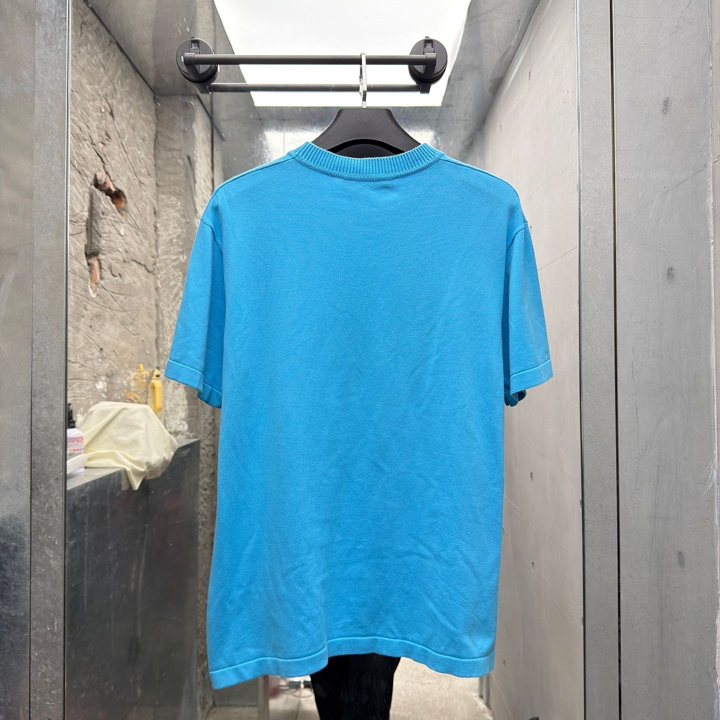 Louis Vuitton Louis Vuitton Logo Embroidered T-Shirt Blue Size L Size US L / EU 52-54 / 3 - 2 Thumbnail