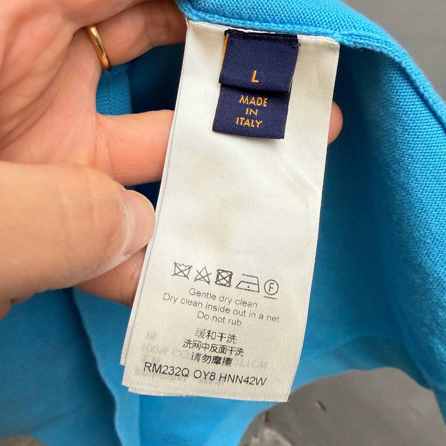Louis Vuitton Louis Vuitton Logo Embroidered T-Shirt Blue Size L Size US L / EU 52-54 / 3 - 4 Thumbnail