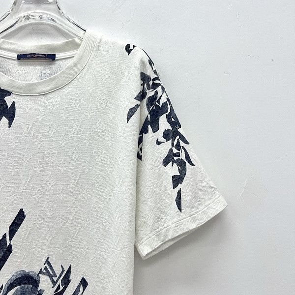 Louis Vuitton Louis Vuitton Floral Print T-Shirt Size M Size US M / EU 48-50 / 2 - 5 Thumbnail