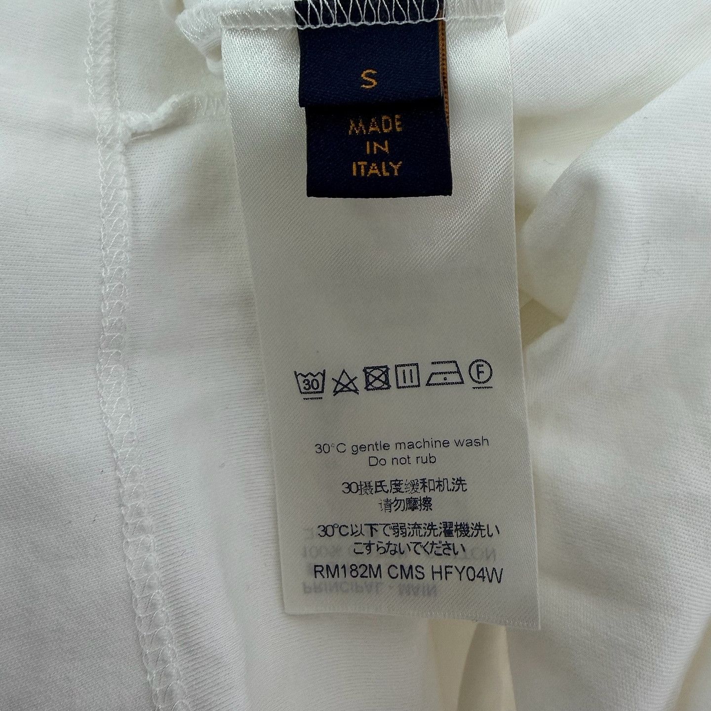 Louis Vuitton Louis Vuitton Embroidered Logo T-Shirt Size S Size US S / EU 44-46 / 1 - 4 Thumbnail