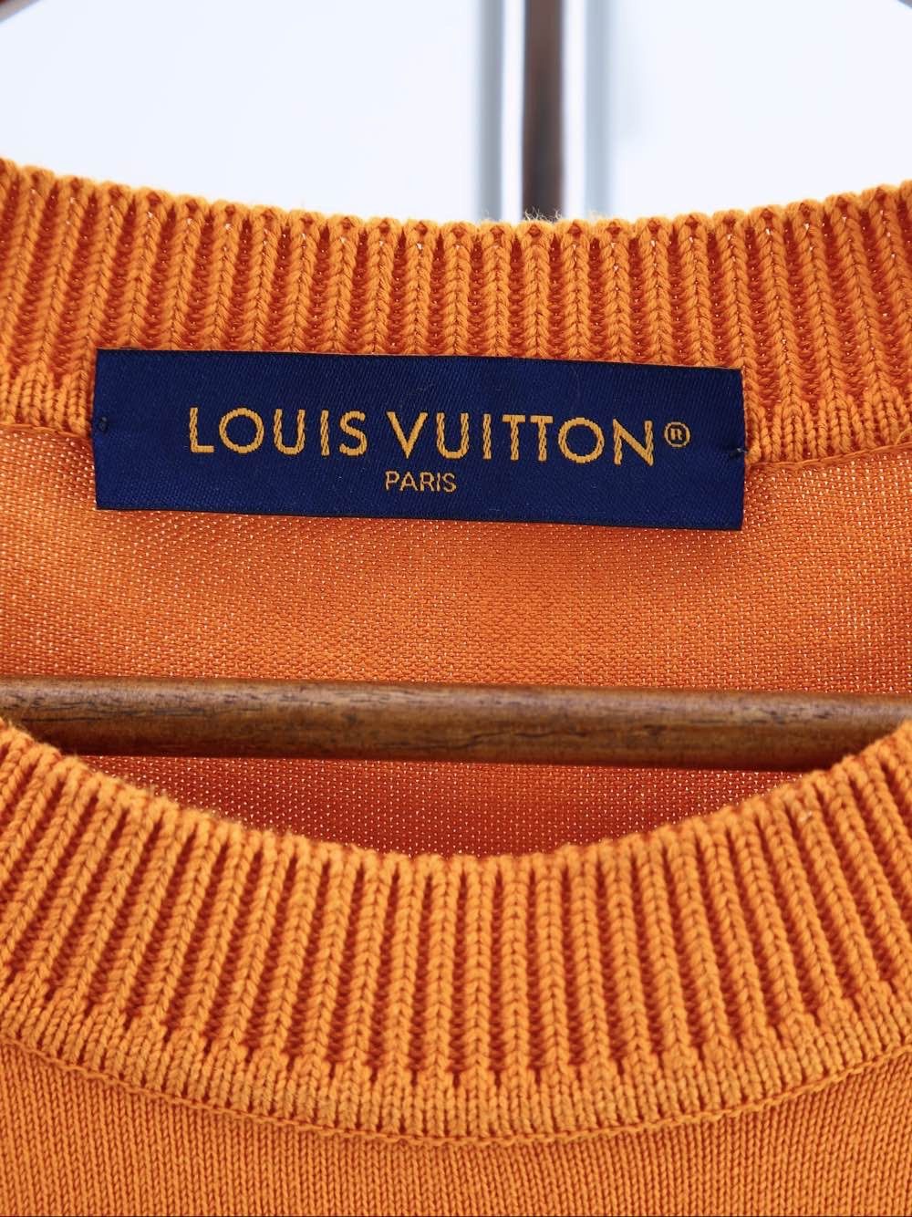 Louis Vuitton Louis Vuitton Embroidered Logo T-Shirt Orange XL Size US XL / EU 56 / 4 - 3 Thumbnail