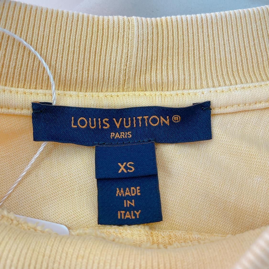 Louis Vuitton Louis Vuitton Chain Logo Short Sleeve T-Shirt Size XS Size XS / US 0-2 / IT 36-38 - 3 Thumbnail