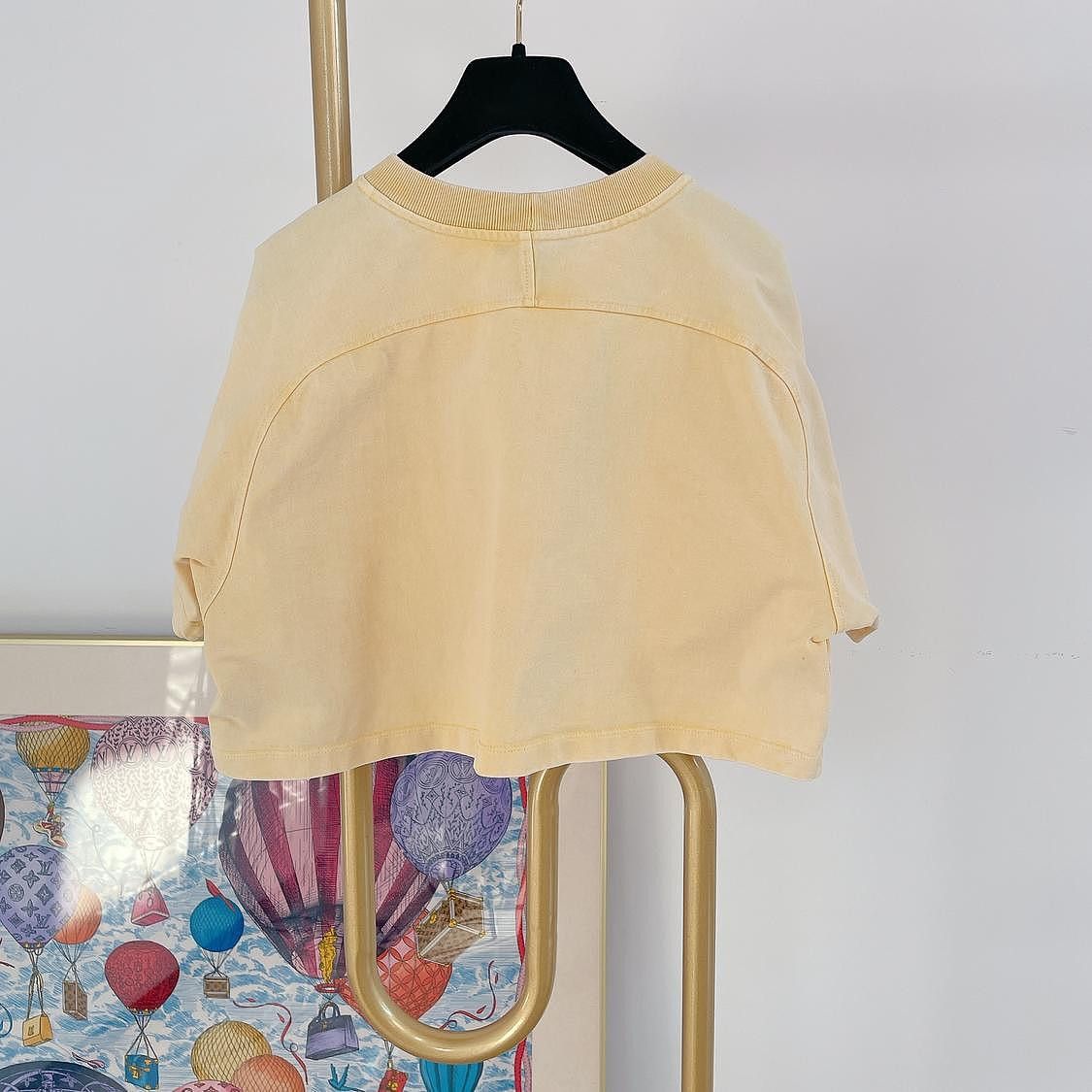 Louis Vuitton Louis Vuitton Chain Logo Short Sleeve T-Shirt Size XS Size XS / US 0-2 / IT 36-38 - 2 Thumbnail