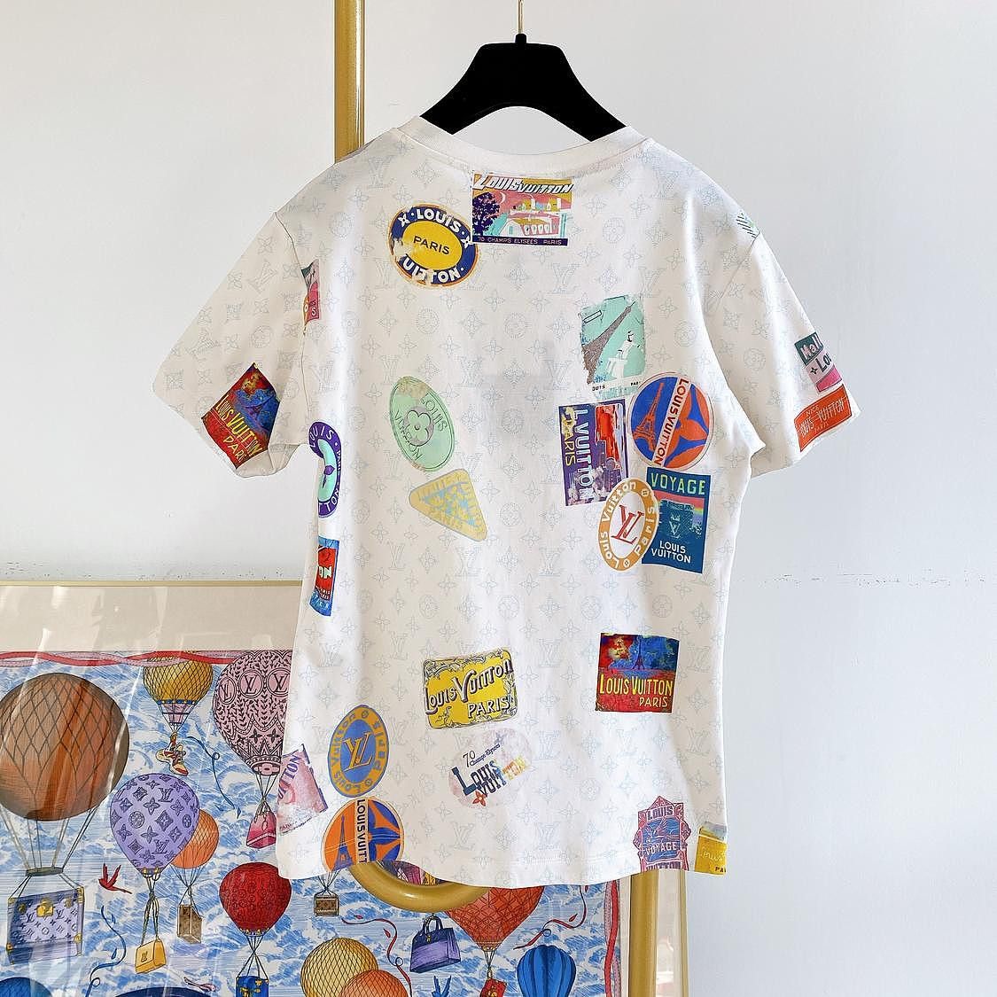 Louis Vuitton Louis Vuitton Graphic Print Monogram T-Shirt Size S Size S / US 4 / IT 40 - 2 Thumbnail