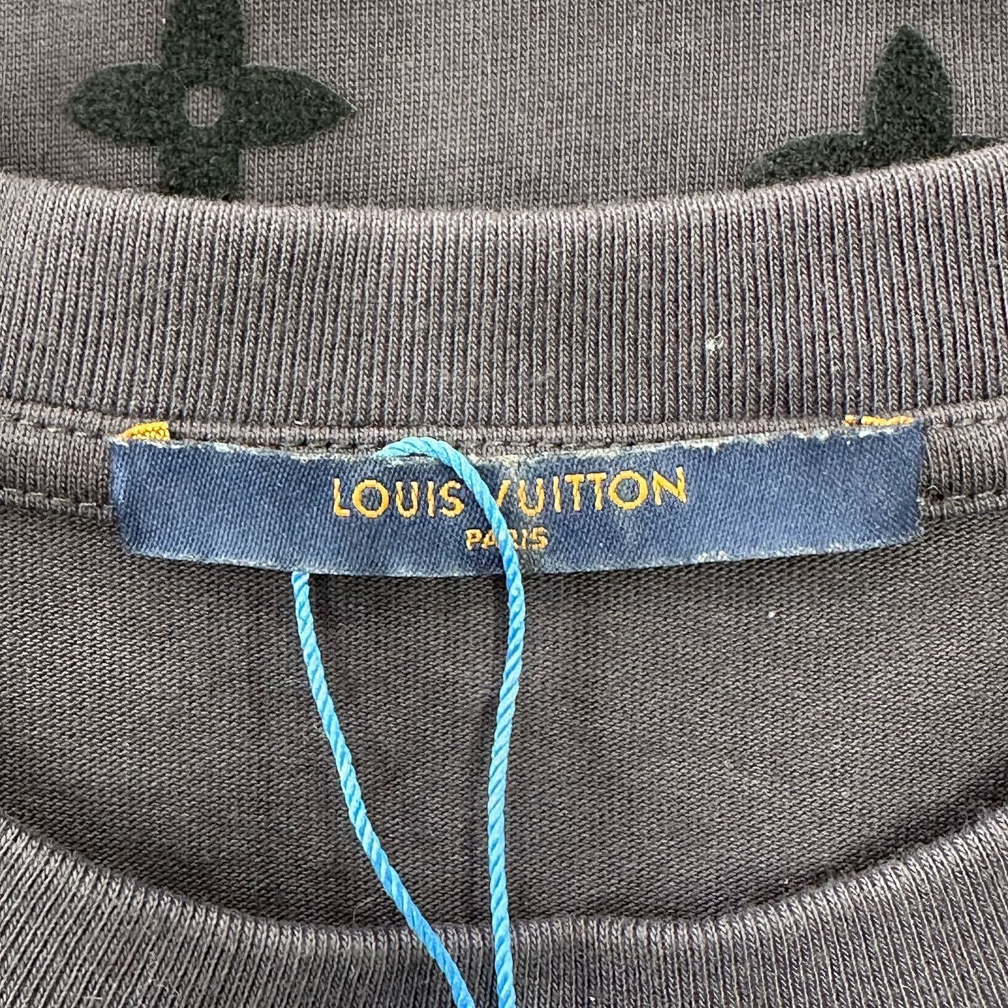 Louis Vuitton Louis Vuitton Monogram T-Shirt Size M Size US M / EU 48-50 / 2 - 3 Thumbnail